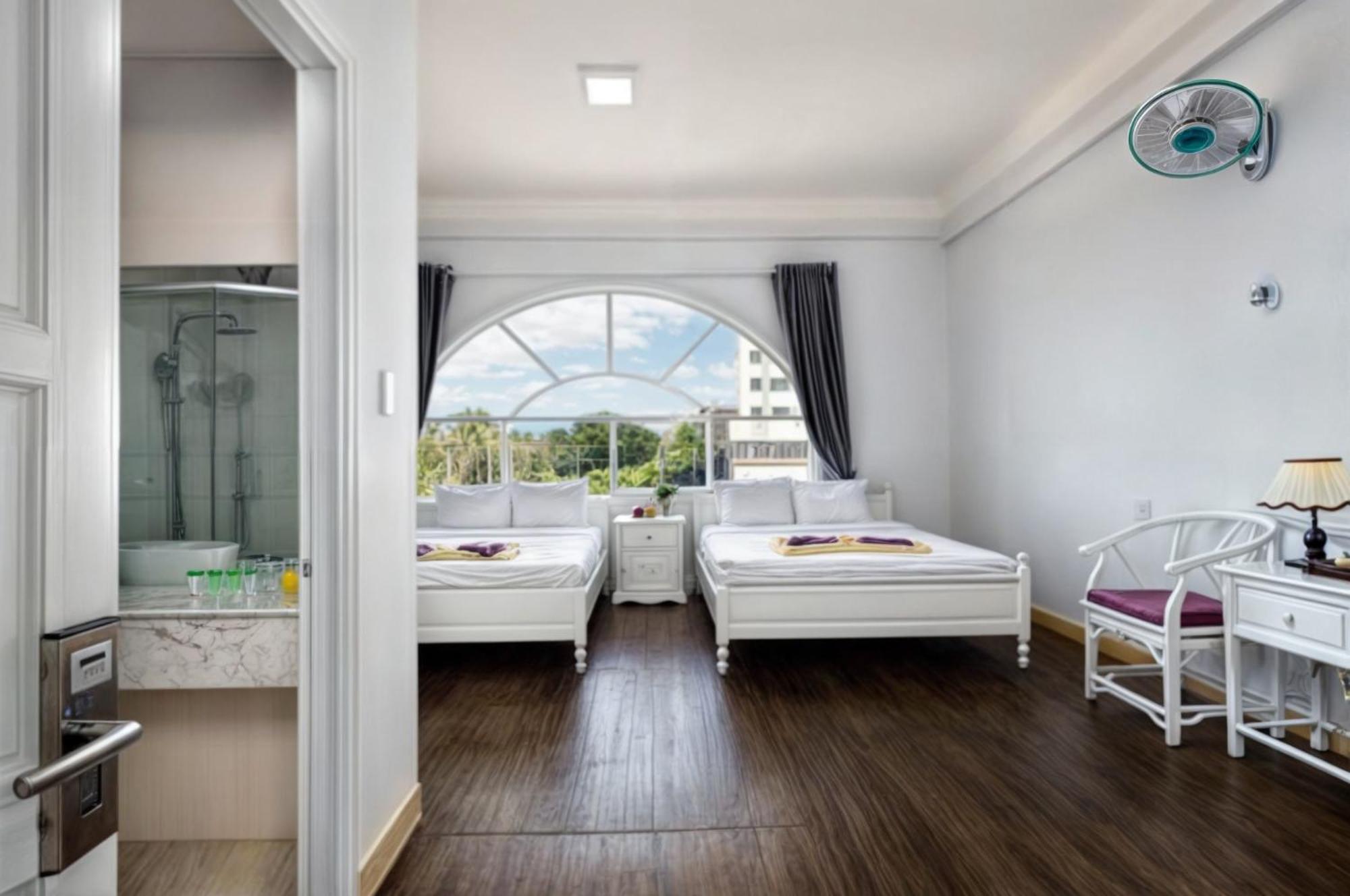 Cct Luxury Hotel Nha Trang Exterior foto